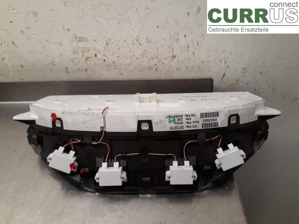 VOLVO V70      05-08 Instrument cluster / comb 36050557 D5244T5