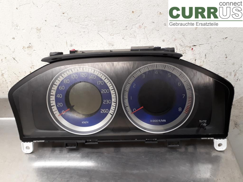 VOLVO V70      08-13 Instrumentkam 36001887 B5254T11