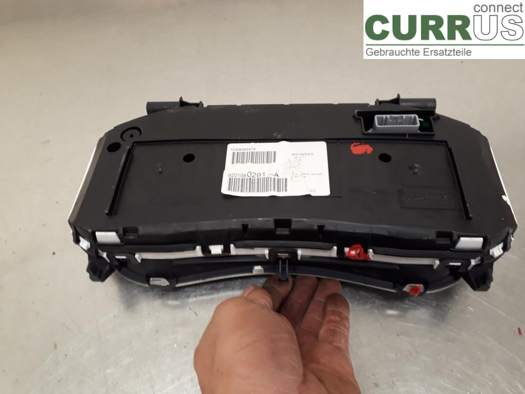 RENAULT CLIO III  09-12 Instrument cluster / comb 8201060305 D4F-740