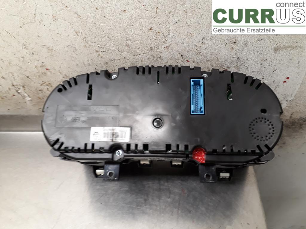 VW GOLF VI     09-13 Instrument cluster / comb 5K0920872X CAVD