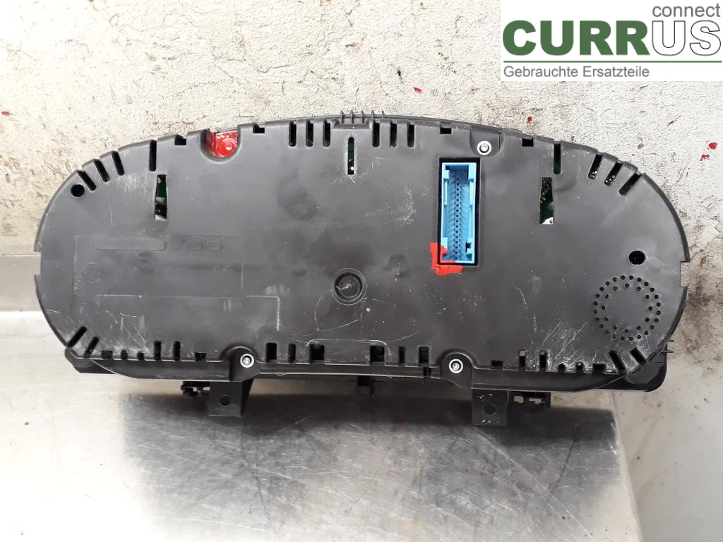 VW CADDY  11-15 Instrument cluster / comb 2K0920875LX CFHC