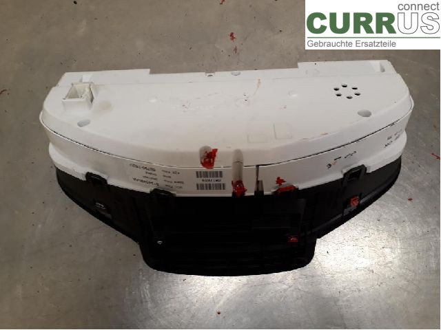 VOLVO V60  11-13 Instrument cluster / comb 36001888 D4162T