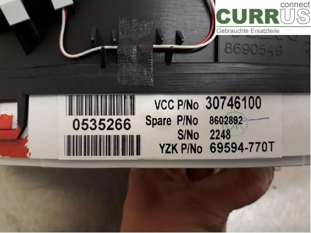 VOLVO V70      05-08 Instrument cluster / comb 36050550 B5244S