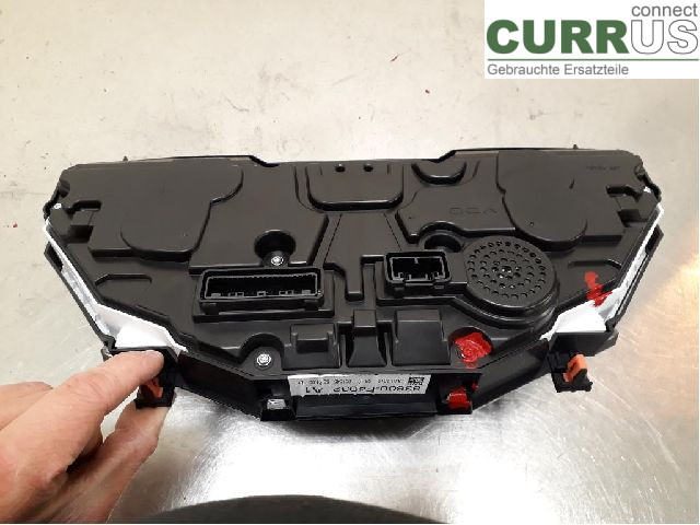 TOYOTA C-HR 16-23 Instrumentenkombination 83800-F4032 2ZR-FXE