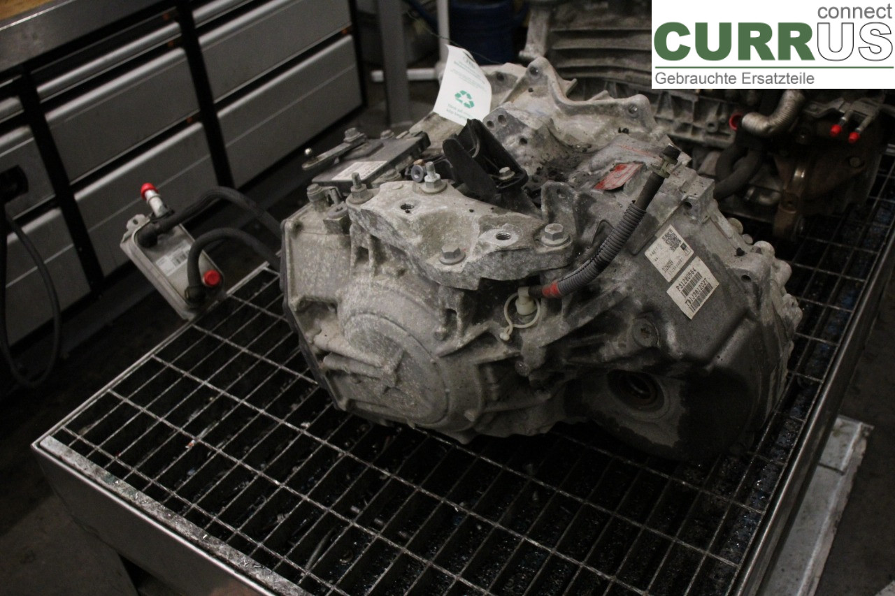 VOLVO V60  11-13 Gearbox (Automatic) 36051015 D5204T3