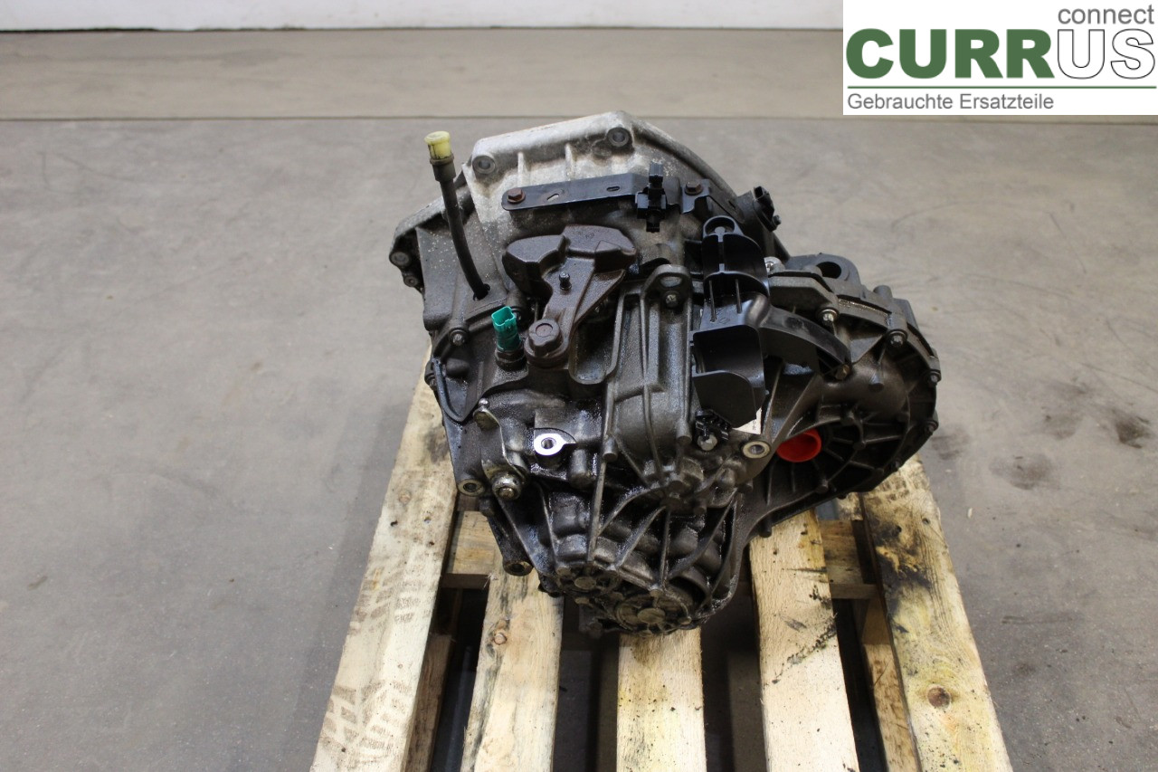 RENAULT TRAFIC  15- Gearbox (6-speed) 8201704616 R9M-450