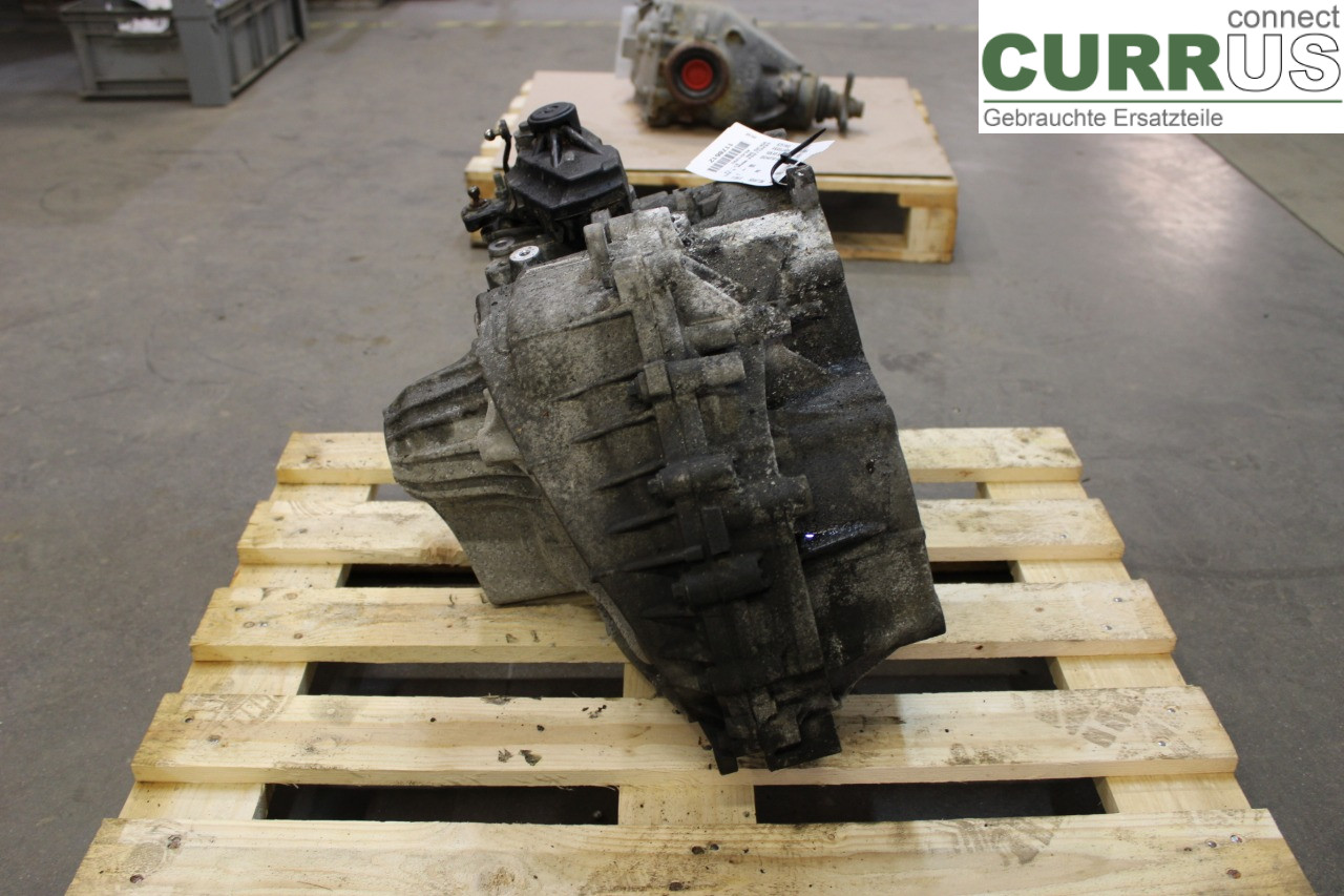 VOLVO S80      07- 13 Gearbox (6-speed) 8251965 D5244T10
