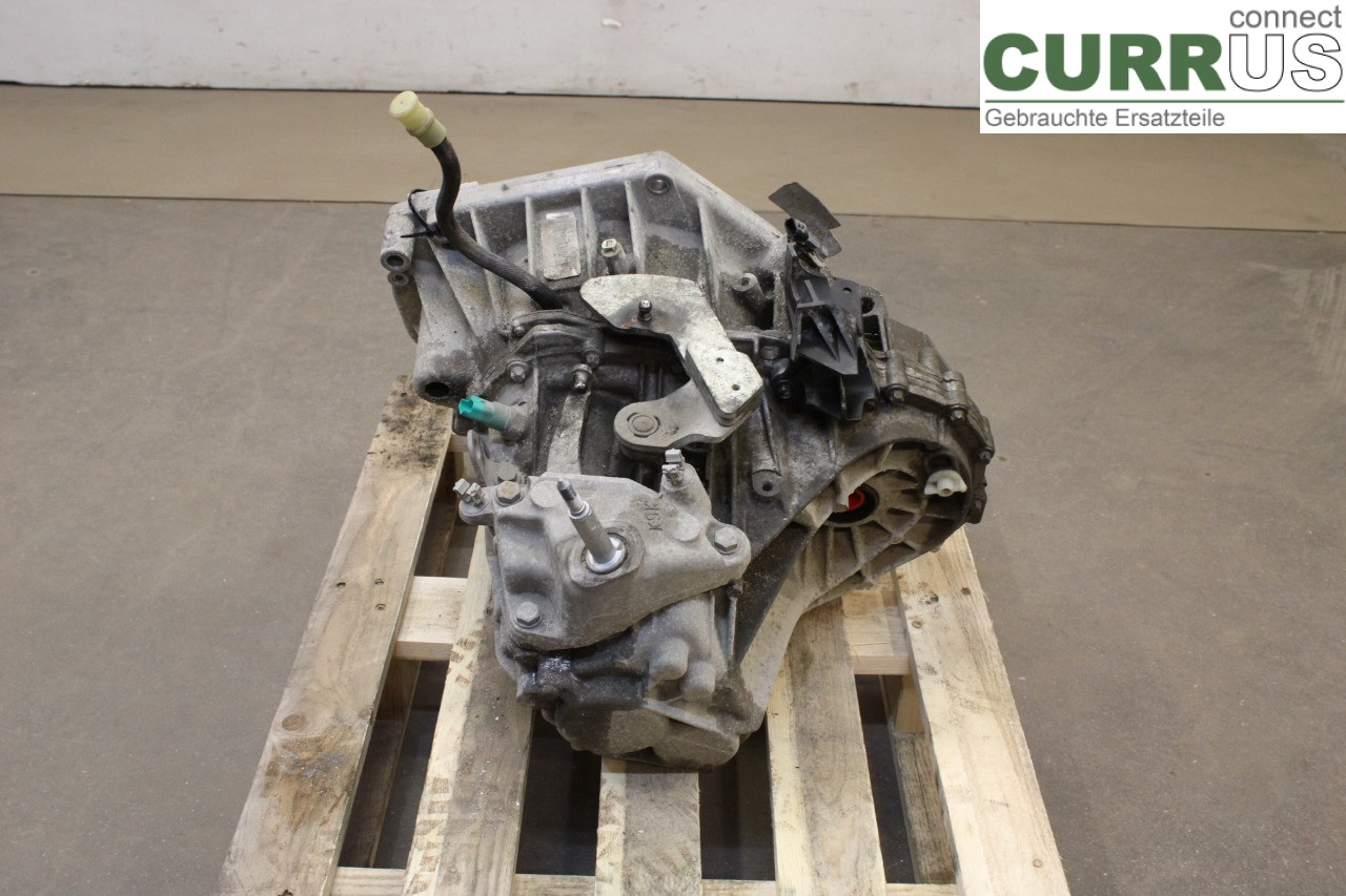 DACIA DUSTER  10-17 Gearbox (6-speed) 320108419R H5F-408