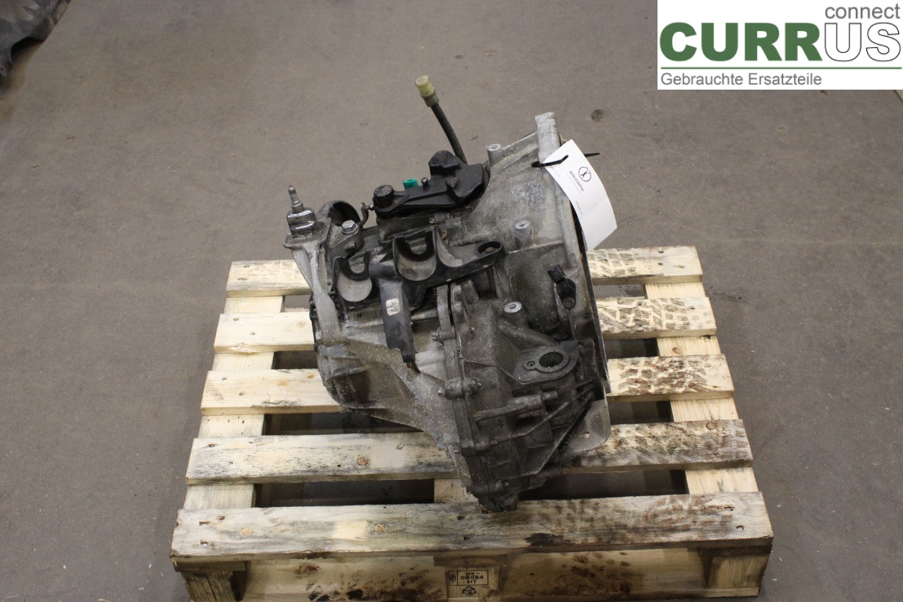 RENAULT TRAFIC  15- Gearbox (6-speed) 8201704616 R9M-450