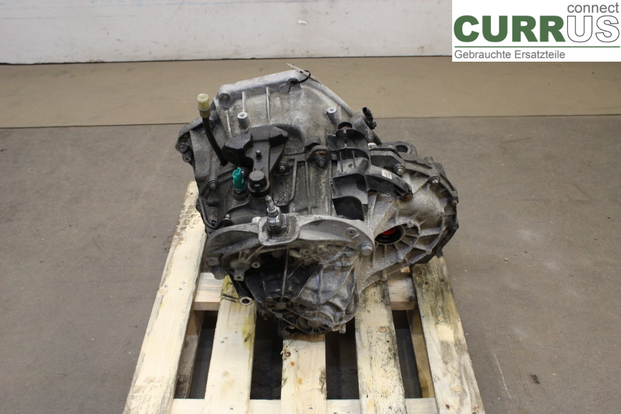 RENAULT TRAFIC  15- Gearbox (6-speed) 8201704616 R9M-450