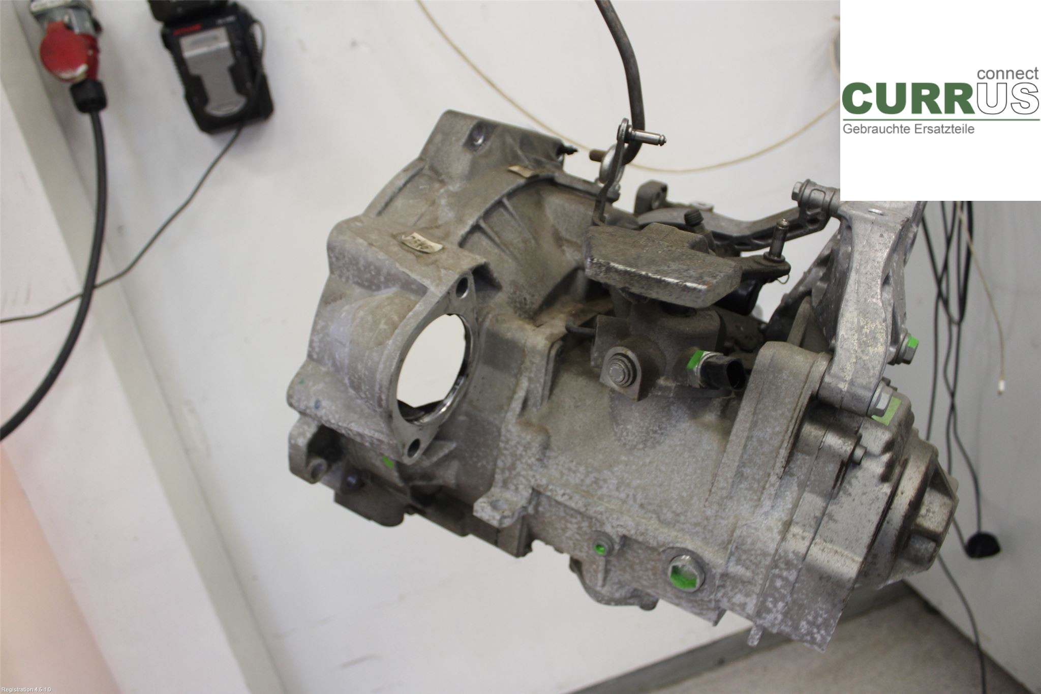 VW PASSAT      05-10 Gearbox (6-speed) 02S300047EX BVY