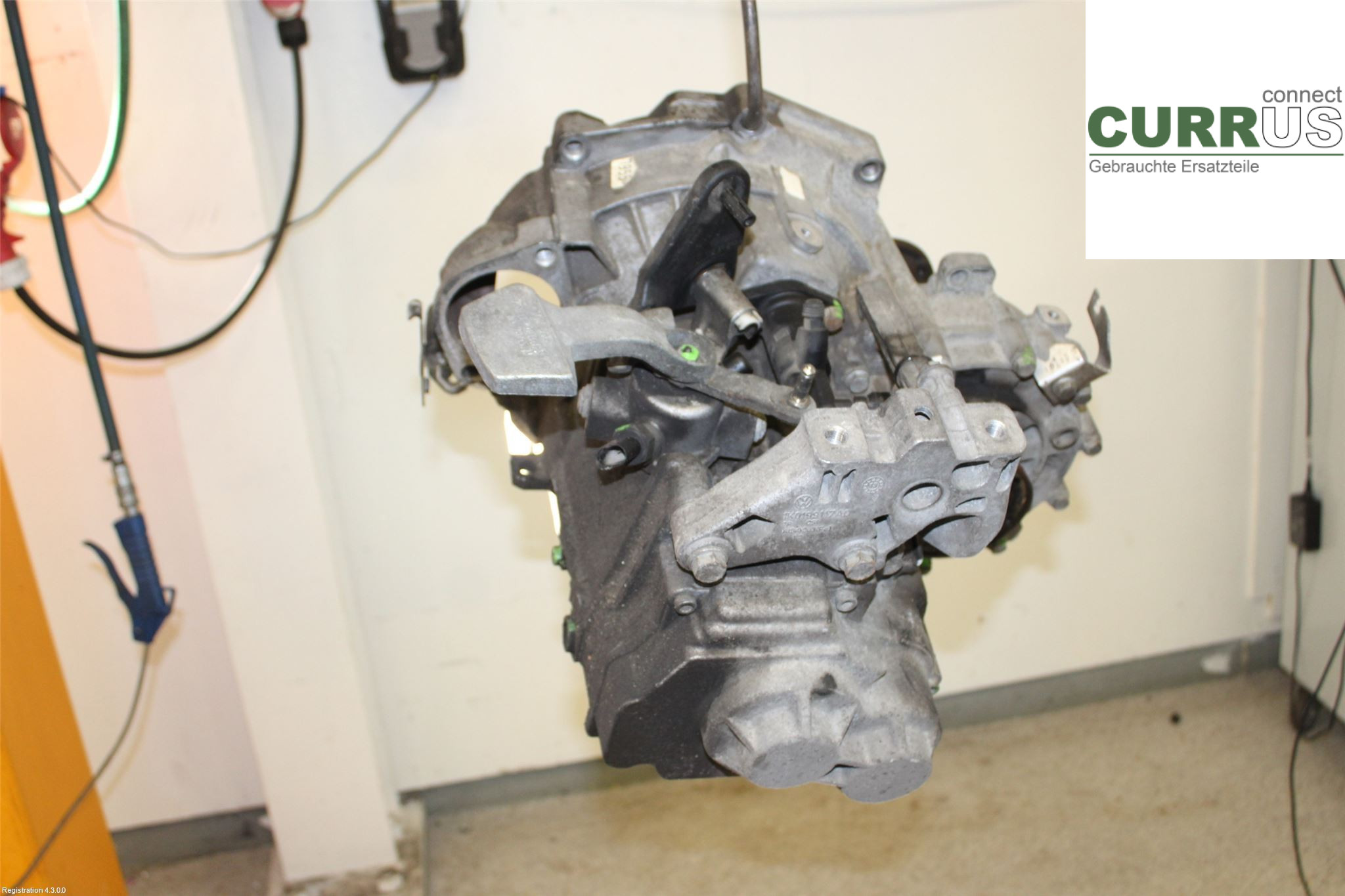 VW PASSAT  11-14 Gearbox (6-speed) 02S300046PX CKMA