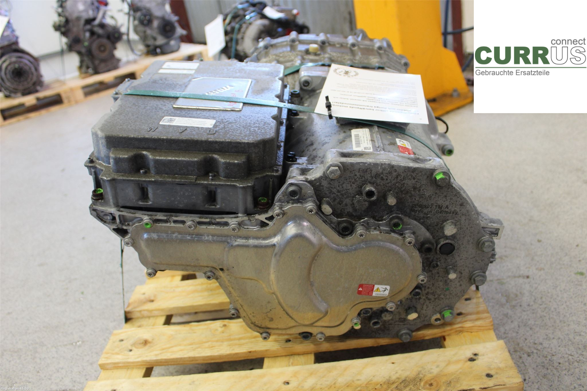 PORSCHE TAYCAN 20- Motor PAD 901 106  X EBFA