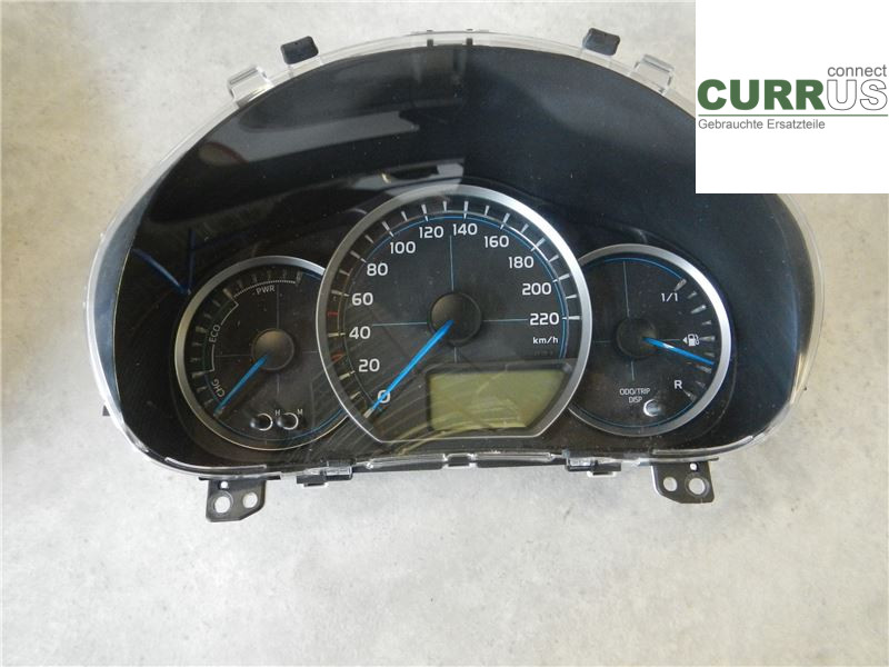 TOYOTA YARIS       12-14 Instrumentpanel / kombiinstrument  1.5 Hybrid
