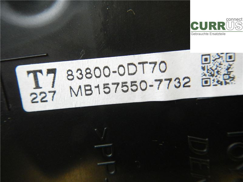 TOYOTA YARIS       12-14 Instrumentpanel / kombiinstrument  1.5 Hybrid