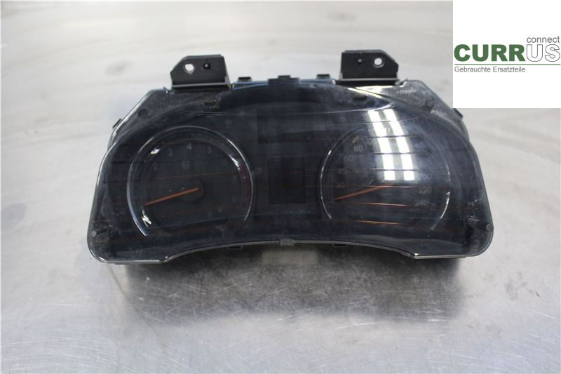 TOYOTA AVENSIS   09-15 Instrument cluster / comb  2.0