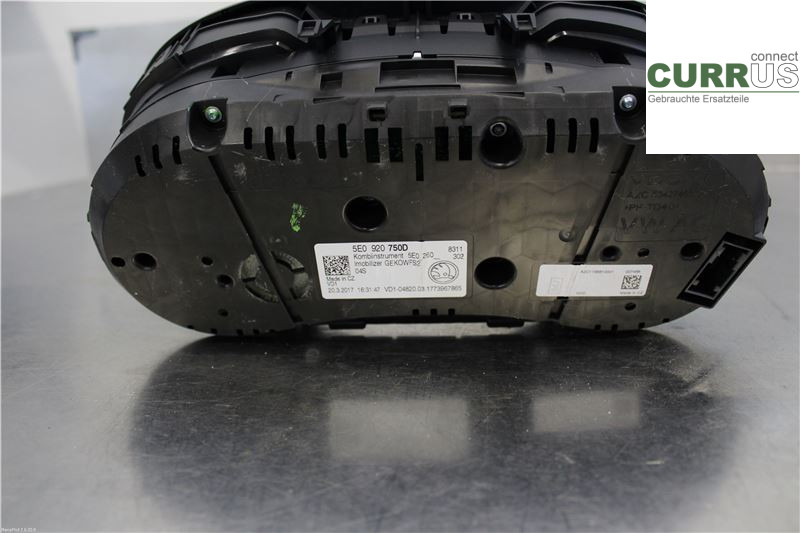 SKODA OCTAVIA  13-20 Instrumentenkombination 5E0920750D CHZD
