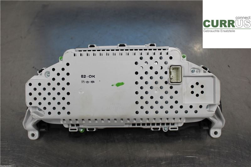 VOLVO XC70  14-16 Instrument cluster / comb  D5244T12