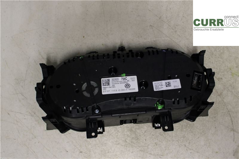 VW PASSAT  15-19 Instrument cluster / comb 3G0920754C 1,4L CUKC