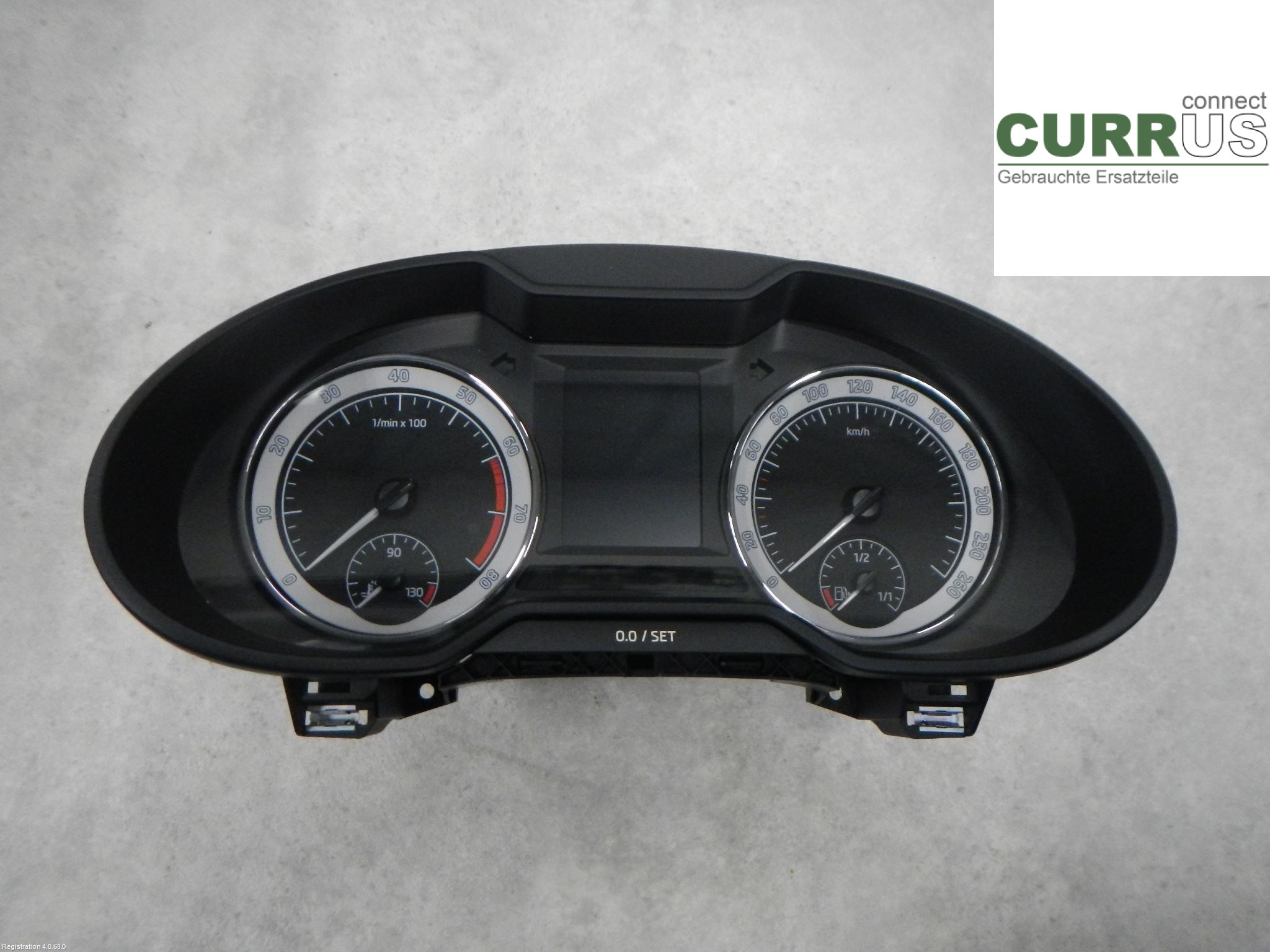 SKODA OCTAVIA  13-20 Instrument cluster / comb 5E0920750F 2.0L DKZA