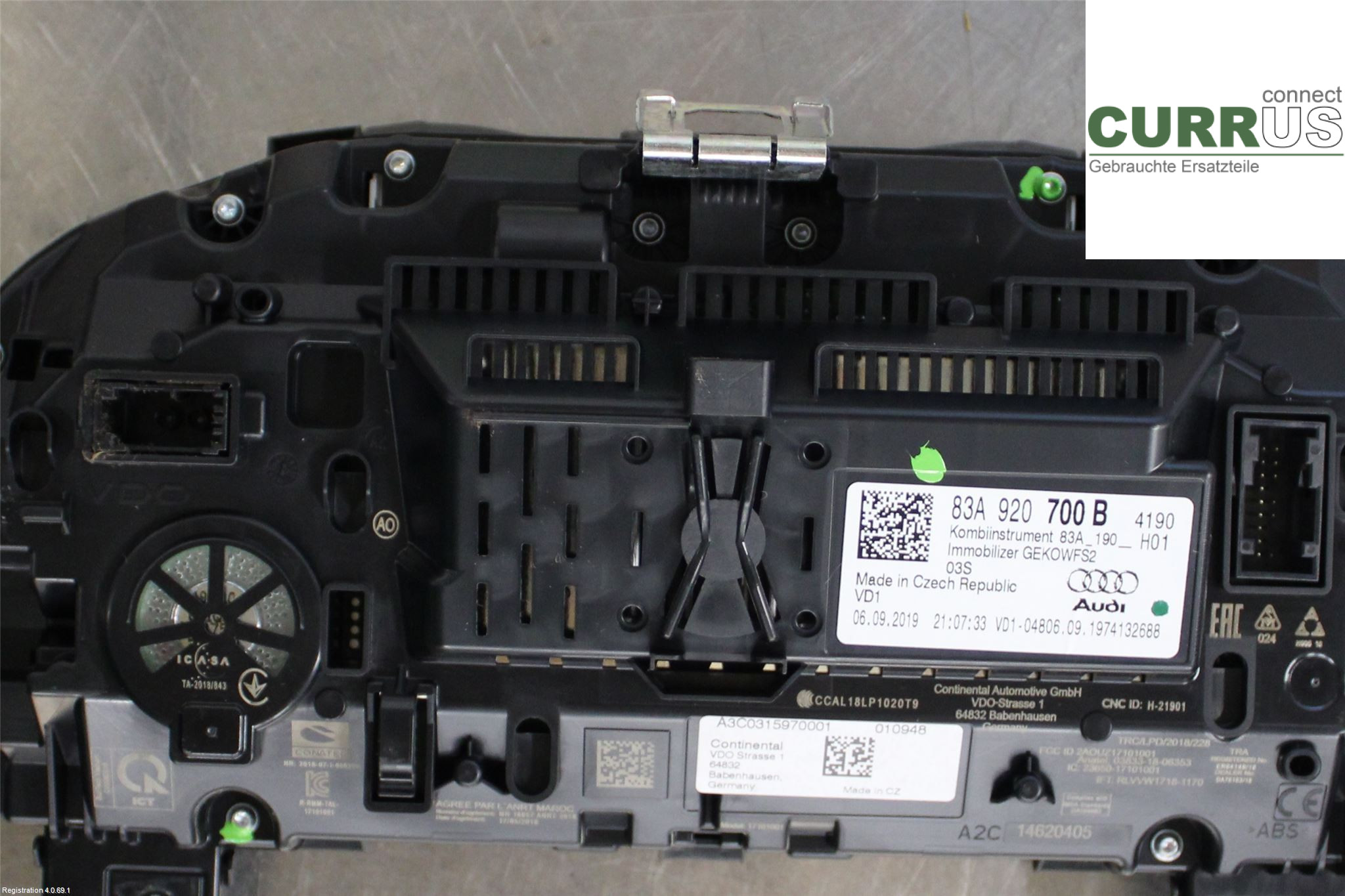 AUDI Q3 F3  19- Instrument cluster / comb 83A920700B 2.0L DKTA