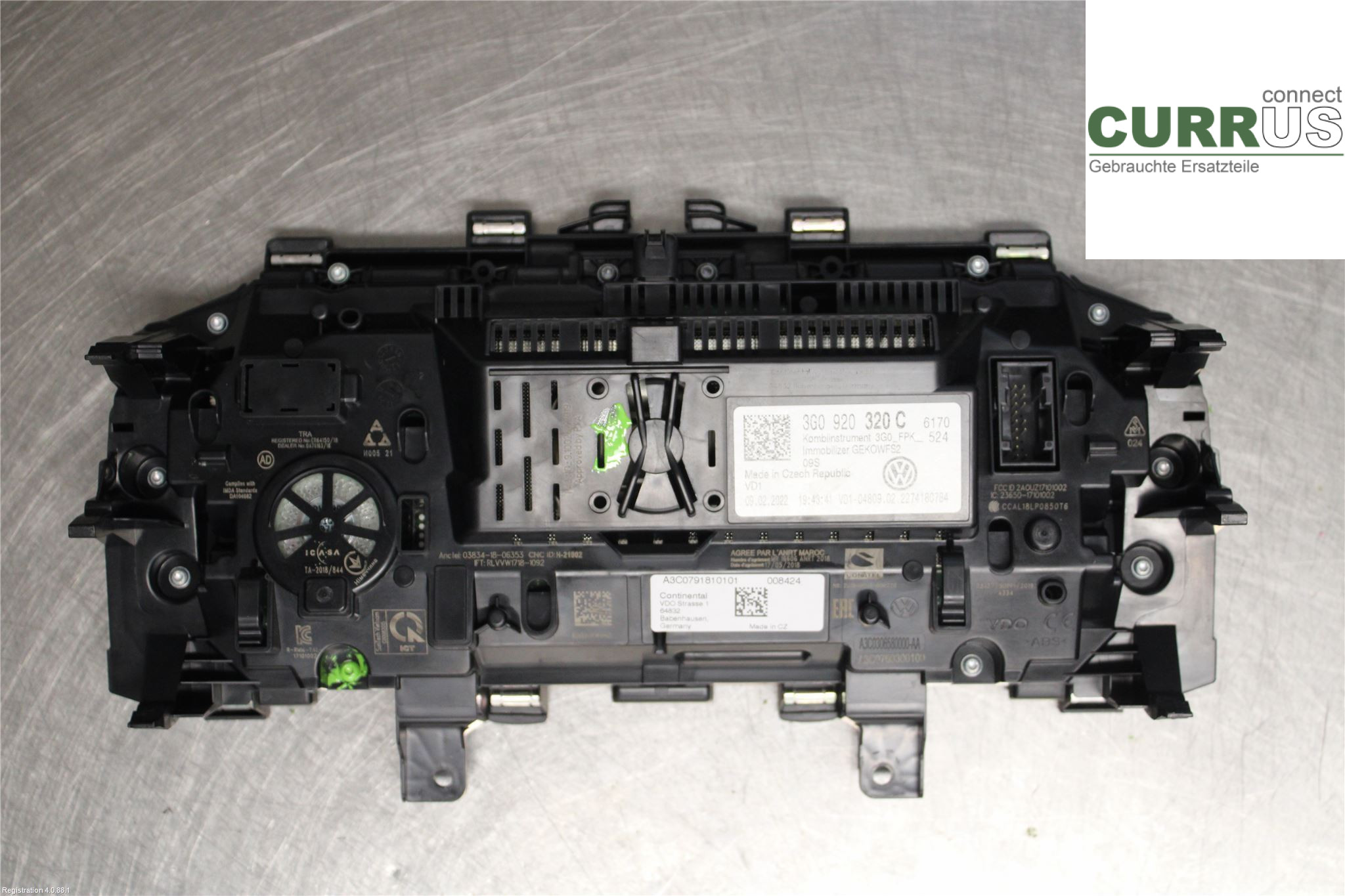 VW PASSAT  20- Instrument cluster / comb 3G0 920 320 C DPCA