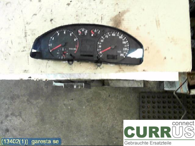 AUDI A4/S4     94-99 Instrument cluster / comb  