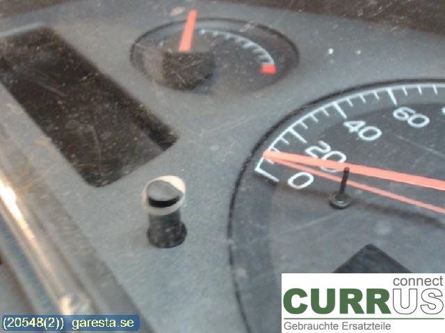 VOLVO V70      00-04 Instrumentenkombination 8251281 