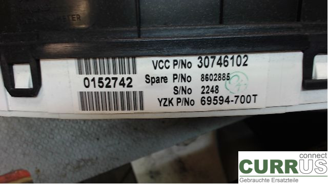 VOLVO XC70   05-07 Instrument cluster / comb  D5244T4 2,4 D5