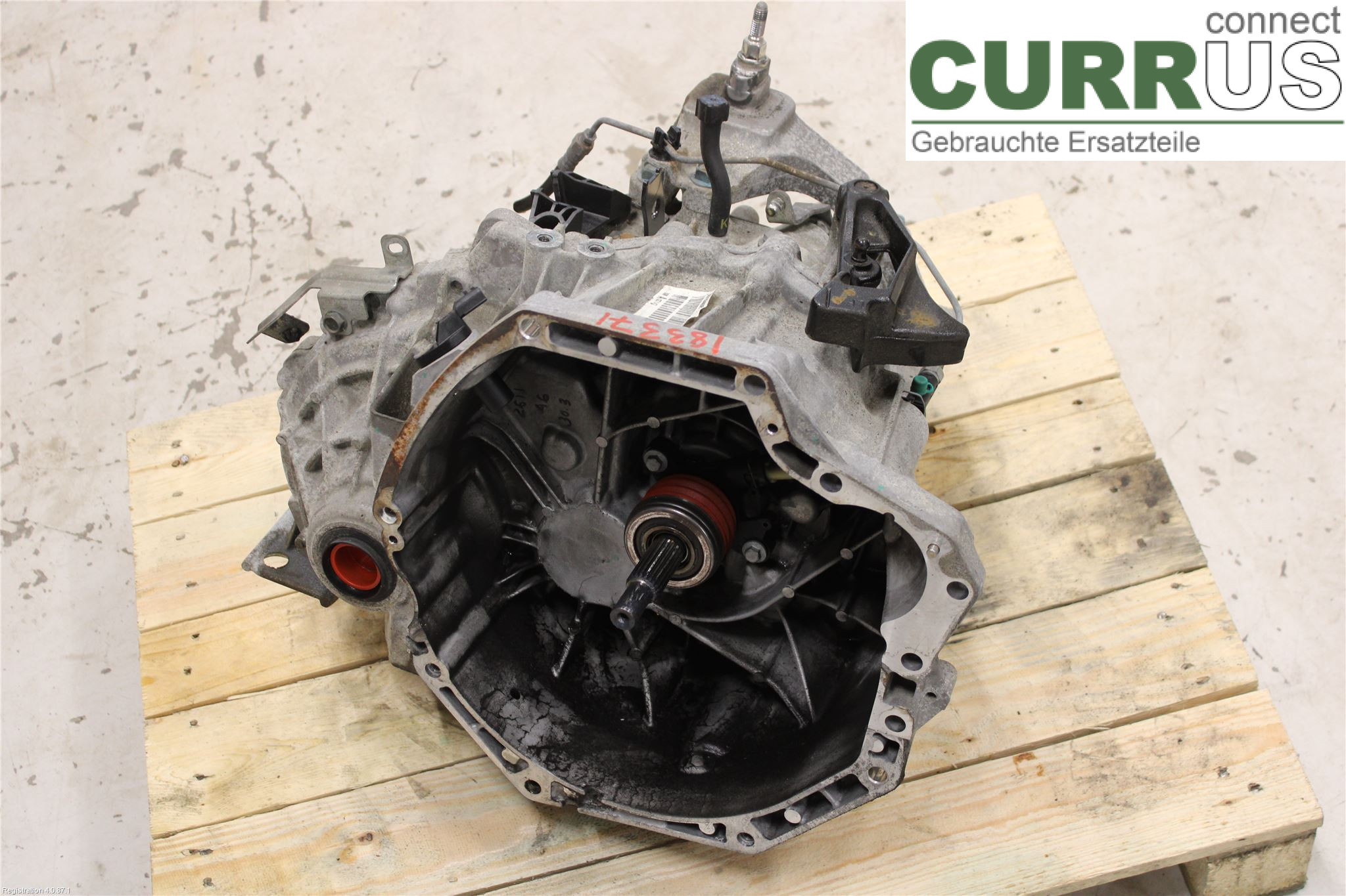 NISSAN QASHQAI  14-17 Gearbox (6-speed) 320104EA2B R9M