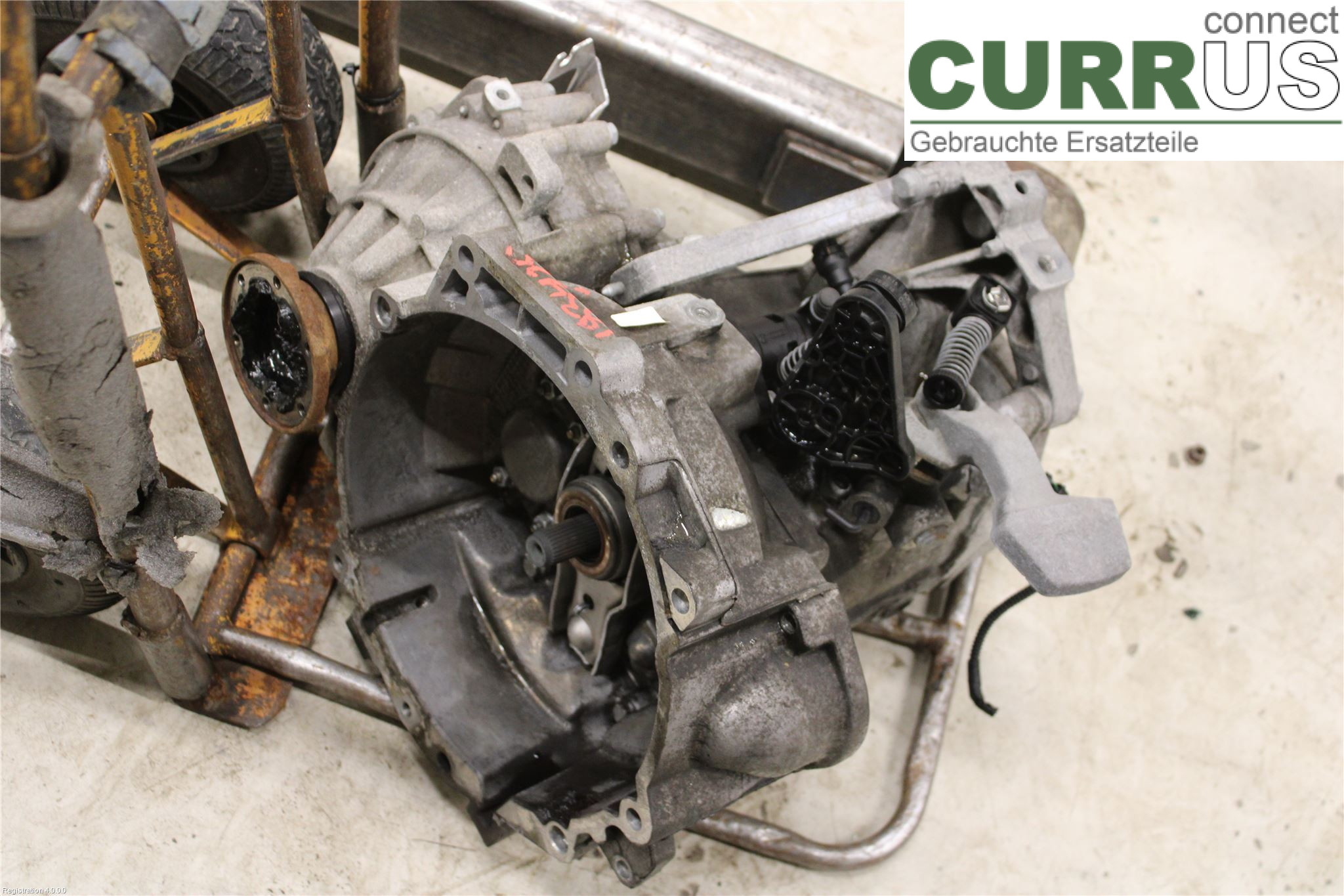VW PASSAT      05-10 Gearbox (6-speed) 02S 300 046 PX CDGA