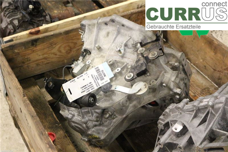 TOYOTA YARIS XP130  15-20 Gearbox (6-speed) 303000D311 1NR-FE
