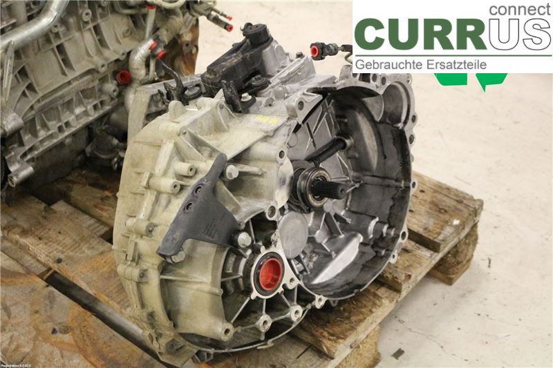 VOLVO V70      08-13 Gearbox (6-speed) 8251965 D5244T5