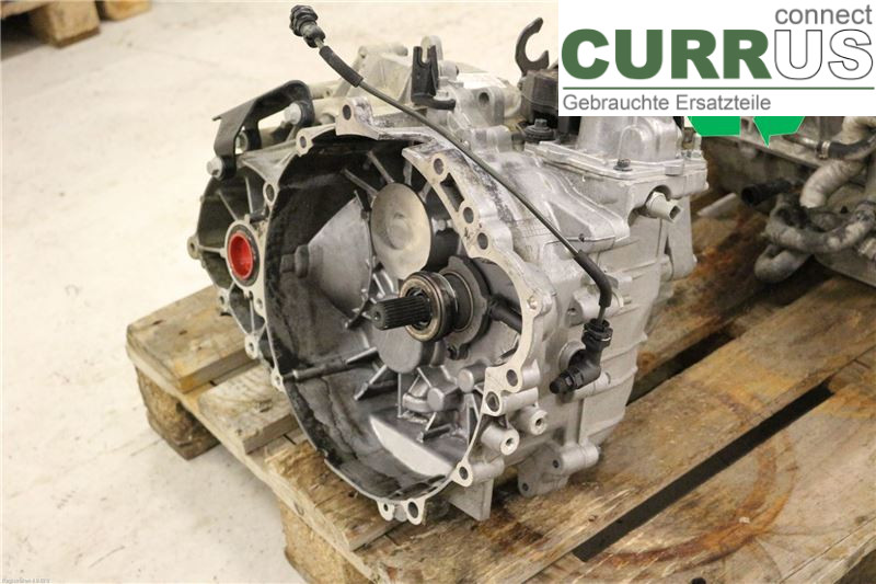 VOLVO V70      08-13 Gearbox (6-speed) 8251965 D5244T5