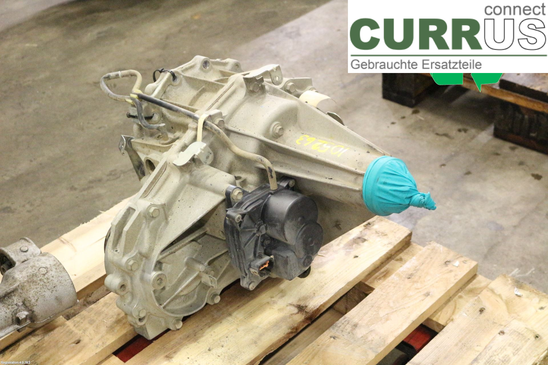 NISSAN NAVARA    05- Distribution gear box 33100EA33A 