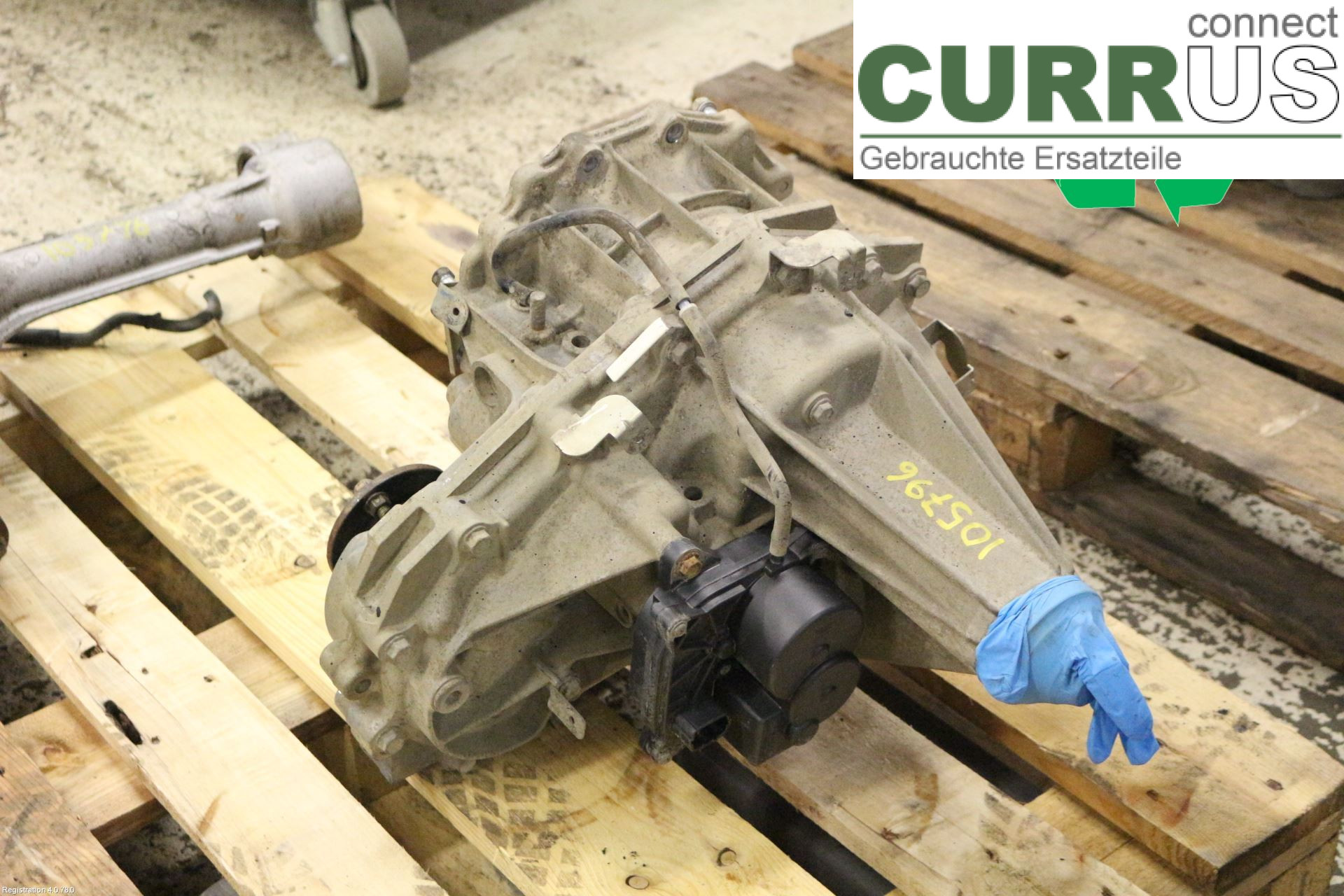 NISSAN NAVARA    05- Distribution gear box 33100EA33A YD25DDTI