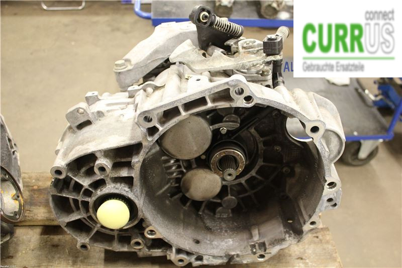 VW PASSAT      05-10 Gearbox (6-speed) 02Q300011BT 2.0 TDI