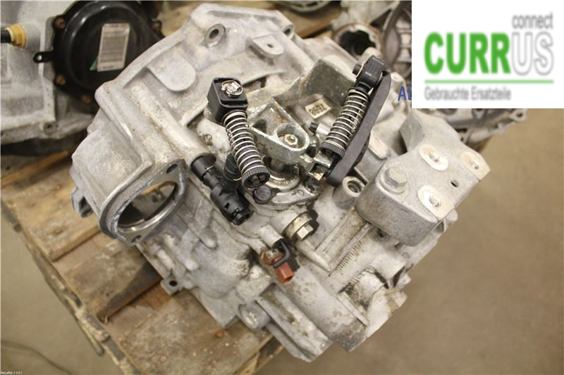 VW PASSAT      05-10 Gearbox (6-speed) 02Q300011BT 2.0 TDI