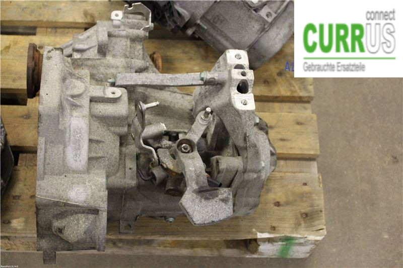 VW PASSAT      05-10 Gearbox (6-speed) 02S300046C 2.0 FSI