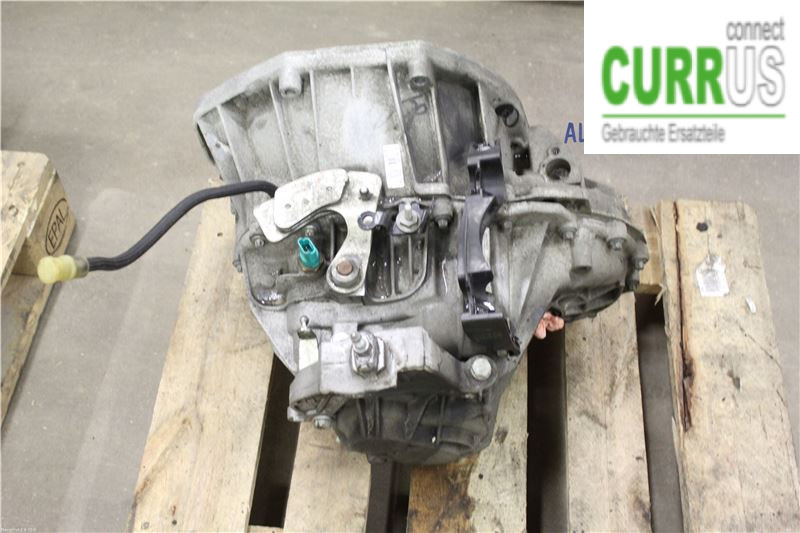RENAULT LAGUNA III 08-10 Gearbox (6-speed) 7701477833 2.0 DCI