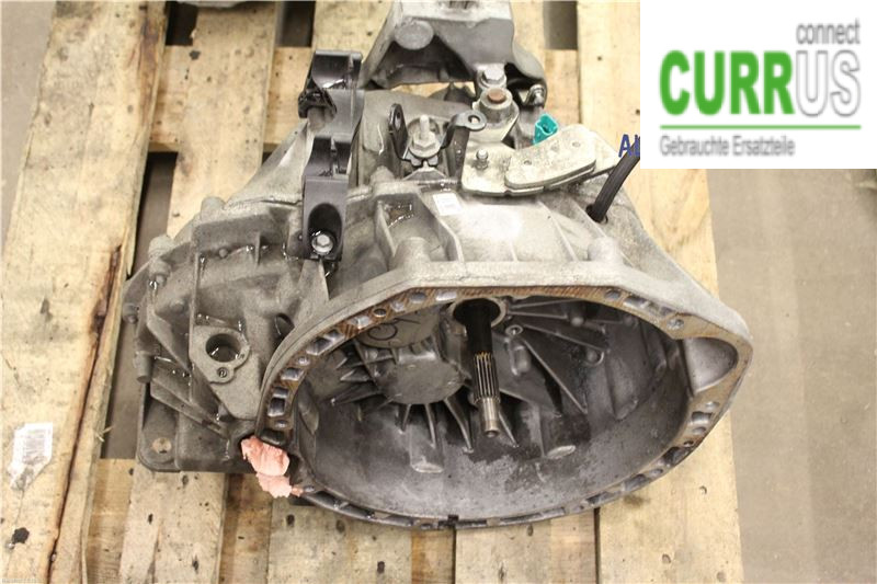 RENAULT LAGUNA III 08-10 Gearbox (6-speed) 7701477833 2.0 DCI