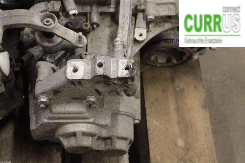 VW PASSAT      05-10 Gearbox (6-speed) 02S300046P CDGA