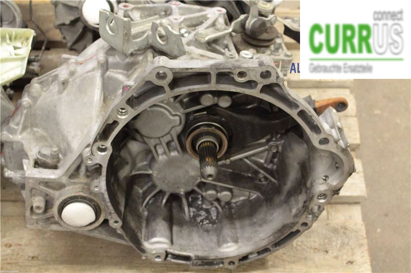 TOYOTA VERSO        09-  6-Gang-Getriebe 30300-64120 1WW