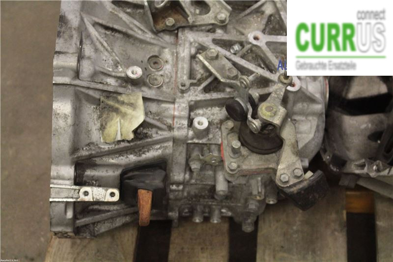 TOYOTA VERSO        09-  6-Gang-Getriebe 30300-64120 1WW