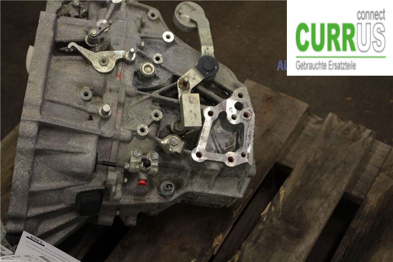 TOYOTA AURIS      13-19 Gearbox (6-speed) 30300-02360 1.6