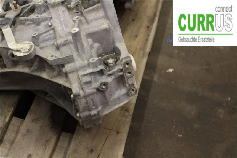TOYOTA AURIS      13-19 Gearbox (6-speed) 30300-02360 1.6