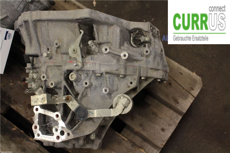 TOYOTA AURIS      13-19 Gearbox (6-speed) 30300-02360 1.6