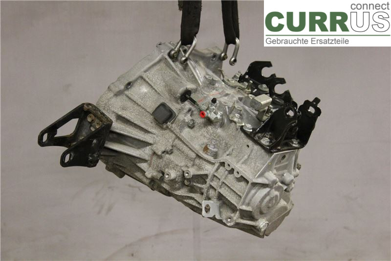 TOYOTA AURIS      13-19 6-Gang-Getriebe 30300-02190 1ZR-FAE