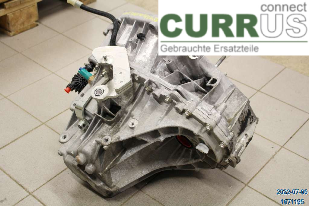 DACIA DUSTER  10-17 Gearbox (6-speed) 8201729751 1,5 DCI