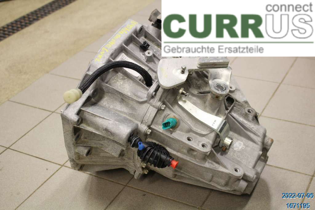 DACIA DUSTER  10-17 Gearbox (6-speed) 8201729751 1,5 DCI